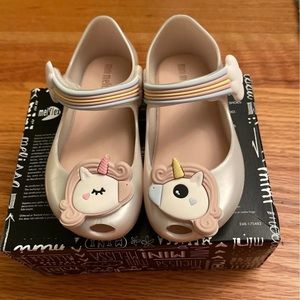 Mini Melissa unicorn ultagirl toddler size 8